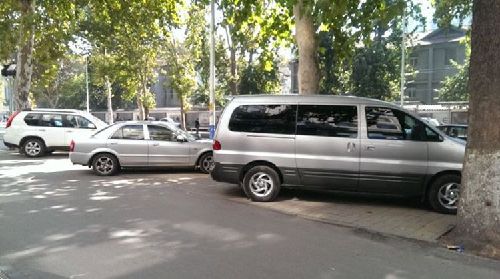 違章停車被拖壞，就該自認倒霉？告訴車主如何獲得賠償